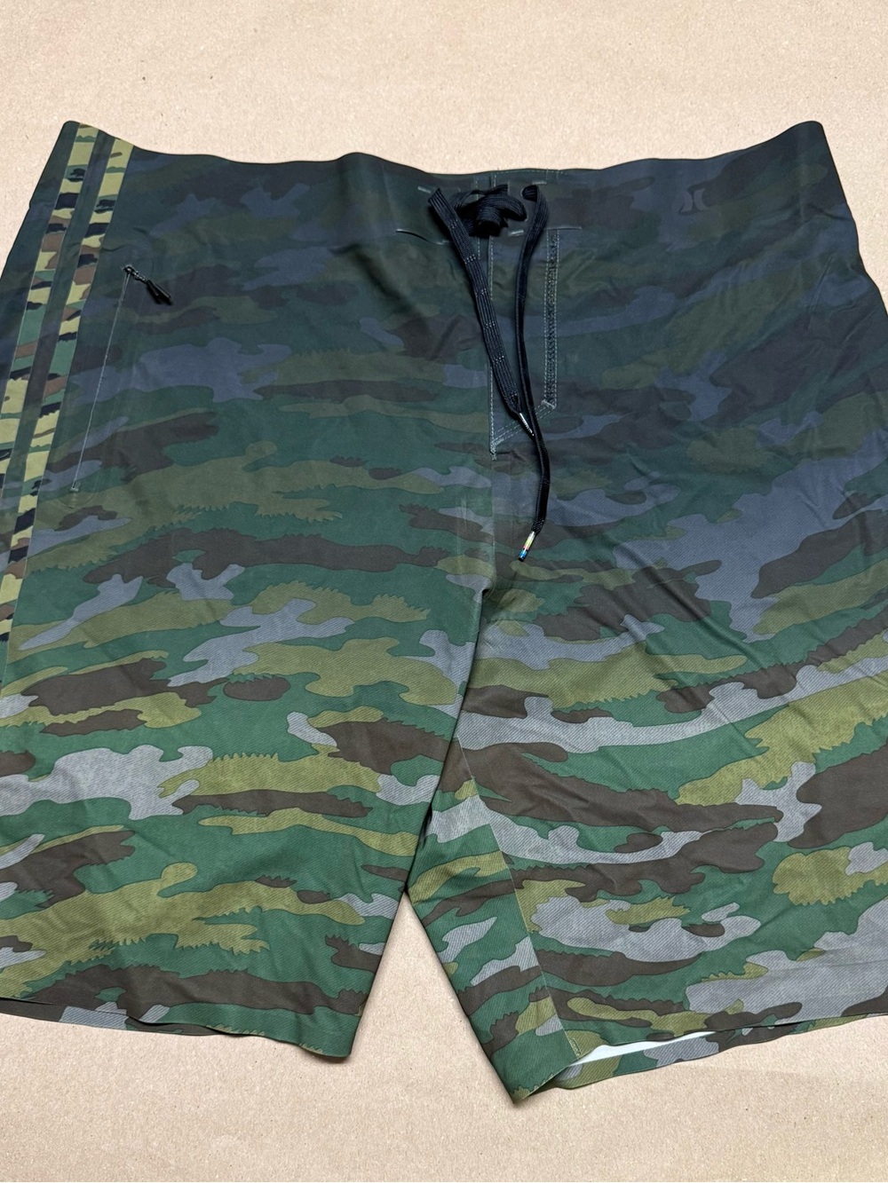 Hurley Phantom Beach Board shorts Camo Army Men’s size 40 Rare!